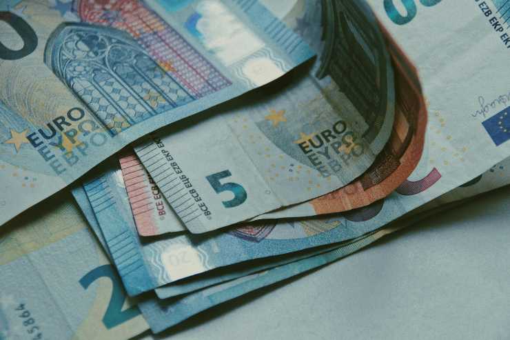 Sostegno reddito familiare nuovo voucher 1000 euro chi richiederlo