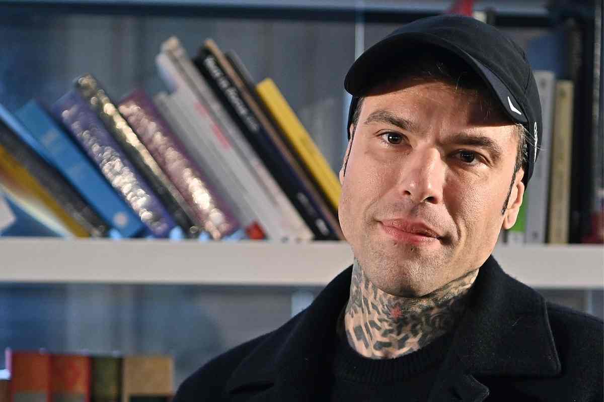 Fedez: paparazzata con un'altra ragazza