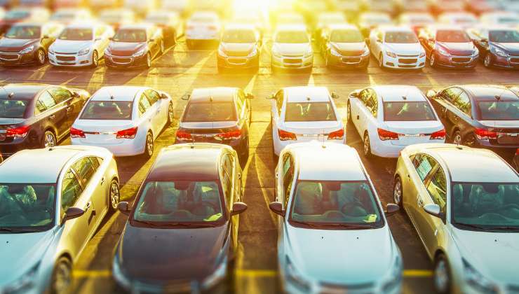 Come rinfrescare l'auto se è stata al sole